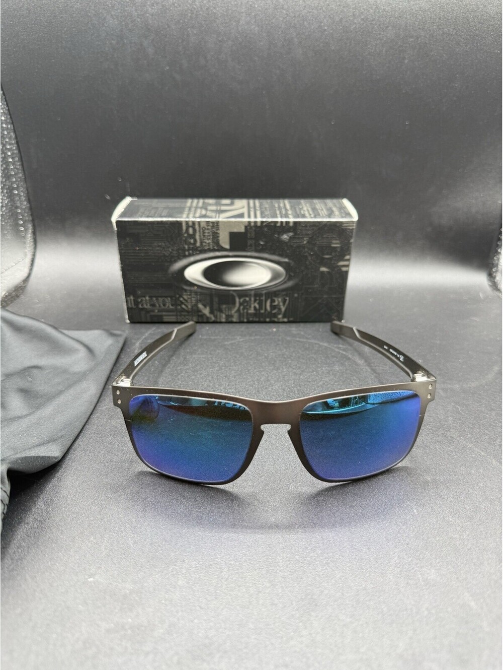 Oakley Holbrook Metal Matte Gunmetal/Prizm Sapphire Irid Polarized OO4123-0755